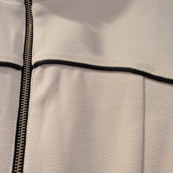 Anne Klein Lightweight Zip-Front Jacket with Black Piping Pique Knit - Picture 7 of 15